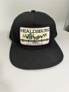 Bart Bridge Healdsburg CA Wine Country Grapevine Patch Trucker Hat Black NWT